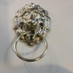 accessorio coffa testa di leone ottone grande nichelato cm 5