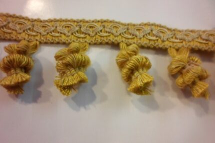 bordura coffa giallo oro pon pon lunghi 1 metro