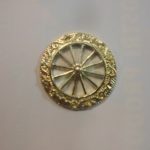 Accessorio decorazioni coffe collane ruota di carretto dorata cm 3