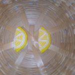 coppia decorazioni realizzate a uncinetto per orecchini