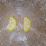 coppia decorazioni realizzate a uncinetto per orecchini