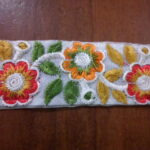 bordura bianca e multicolor coffa
