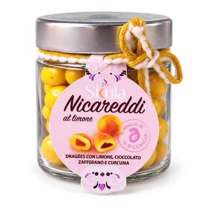Vasetto di Nicareddi al limone ’A Ricchigia da 100 g con etichetta rosa e fiocco giallo e bianco